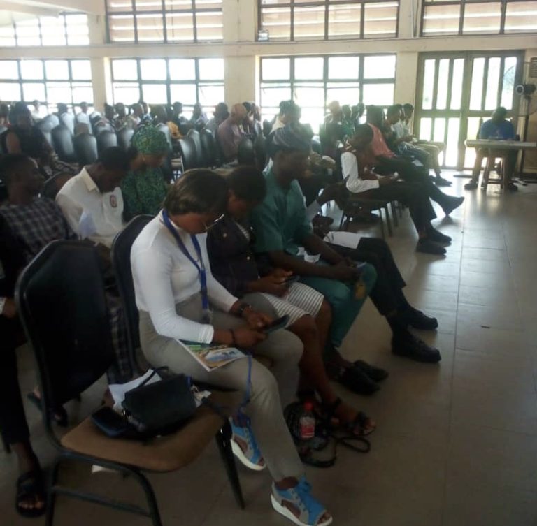 727E9E51-F836-418E-8144-C74CC7418E97