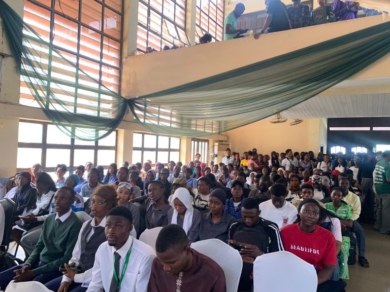 89D918AA-5025-4EB5-91DB-D3F928A2991C