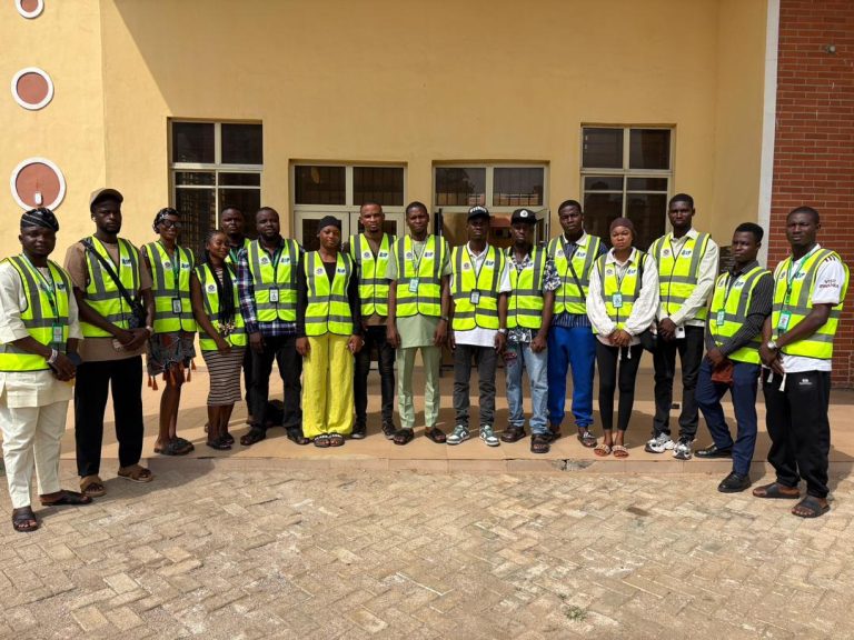 83DBF6FC-9112-4587-8B25-0186B2AFAE0E